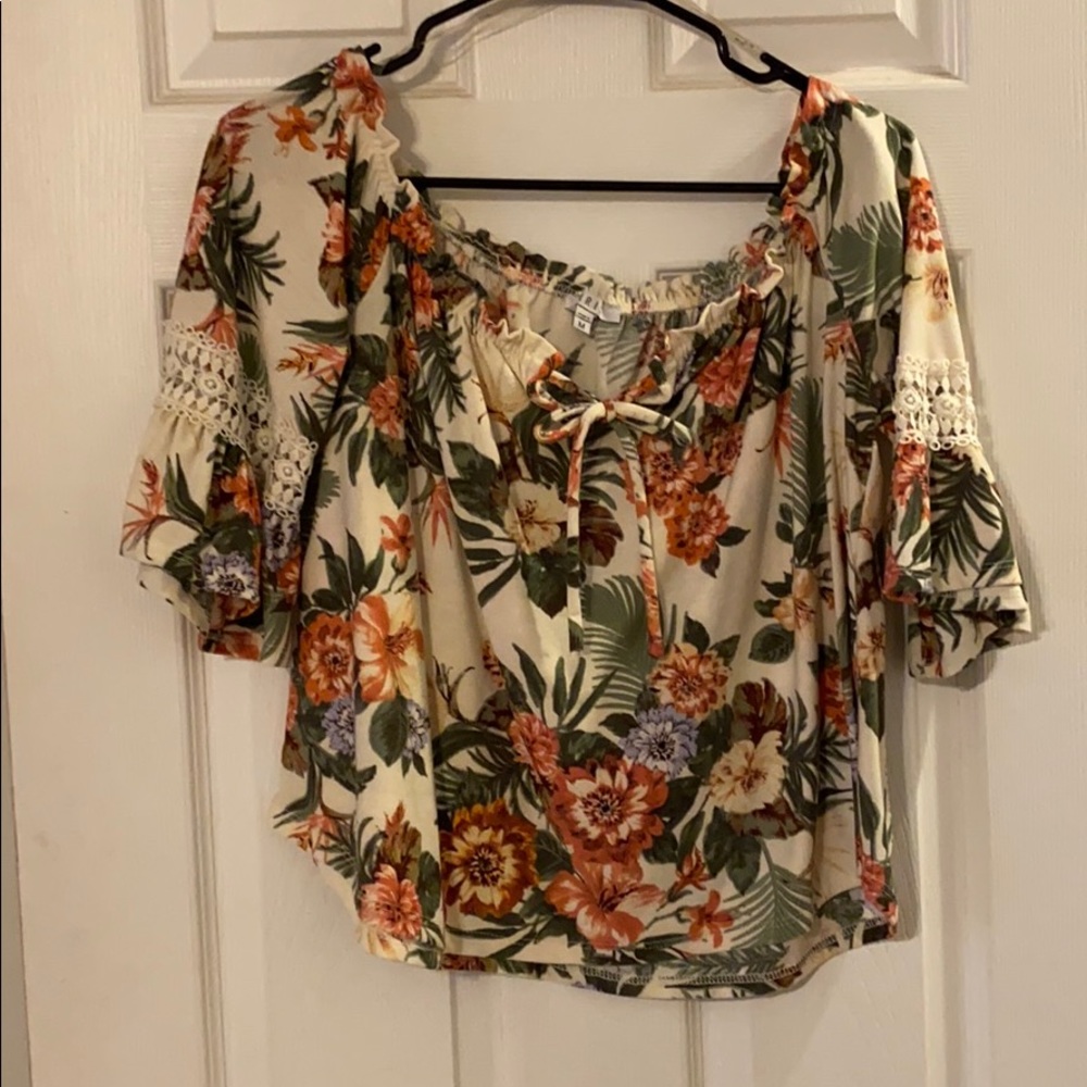 Off shoulder Floral top